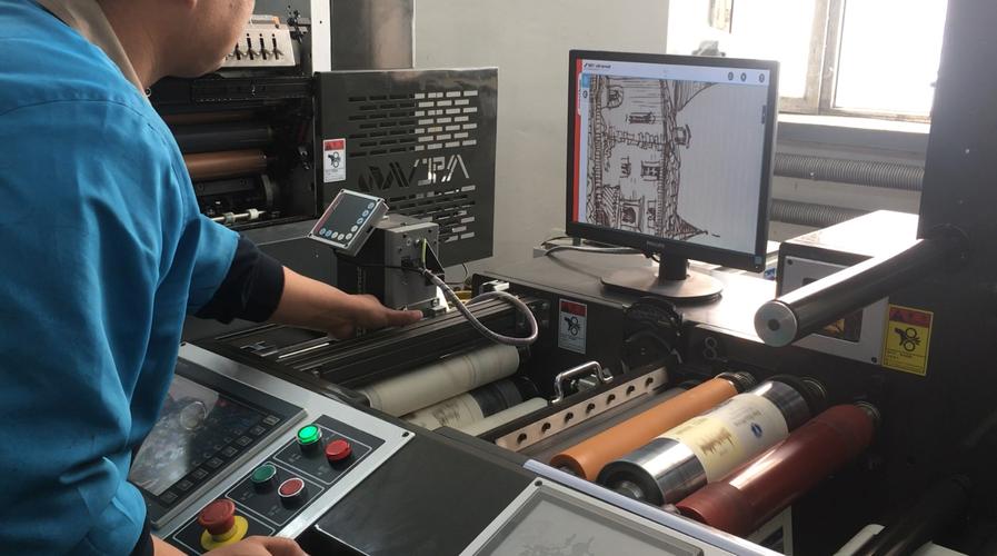 包裝設(shè)計,設(shè)計,制作,代理,發(fā)布國內(nèi)廣告業(yè)務(wù);經(jīng)銷:紙張,印刷耗材等